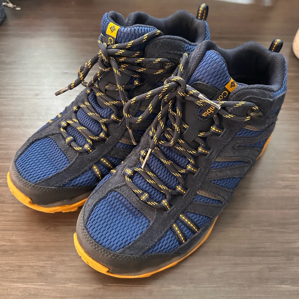 Columbia Men's Charter Oak Sneaker Hiking Blue Mid Waterproof ~ size 7